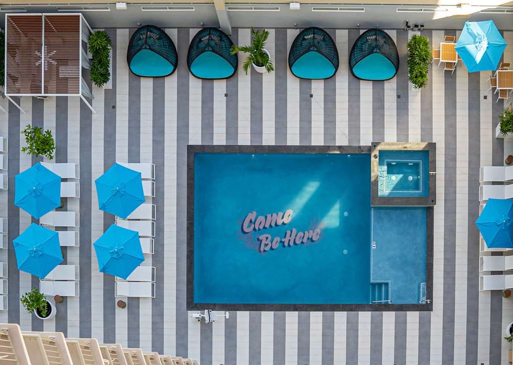 Outrigger Waikiki Paradise Hotel